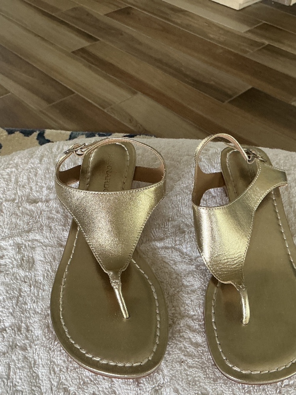 Bernardo gold sandals